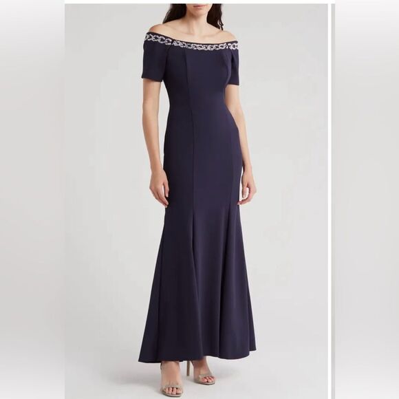 MARINA Dresses & Skirts - Marina Sequin Illusion Lace Trumpet  NWT Size M Elegant Navy Evening Gown